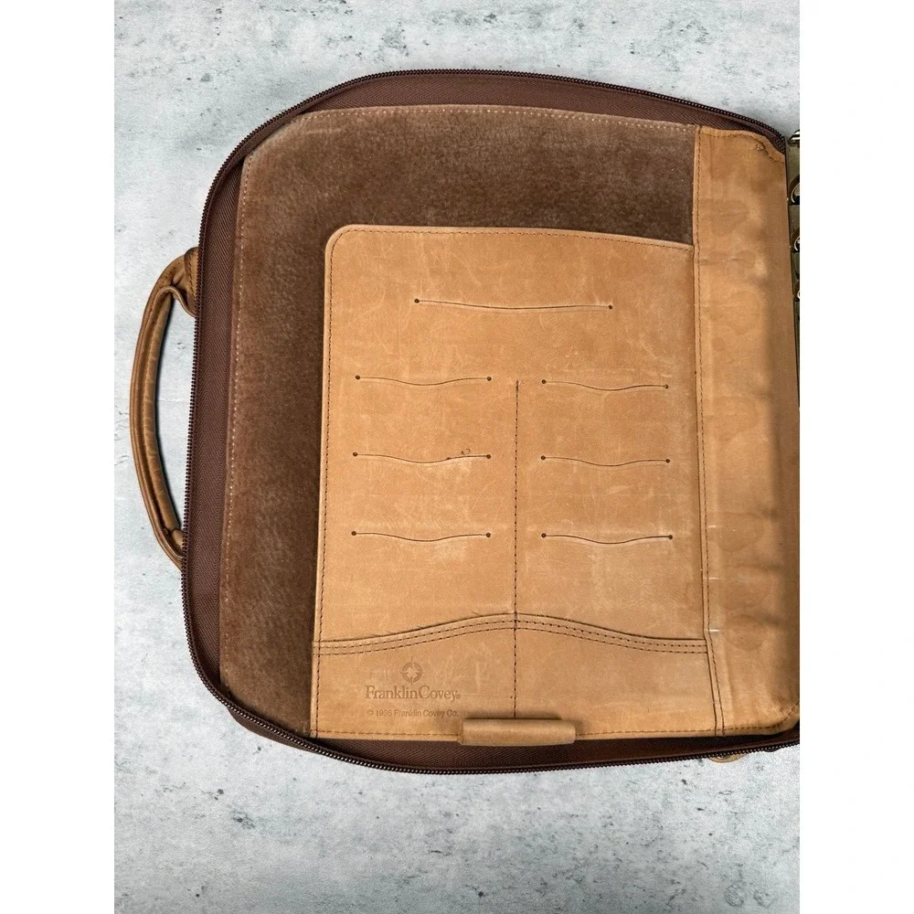 Vintage Franklin Covey leather planner